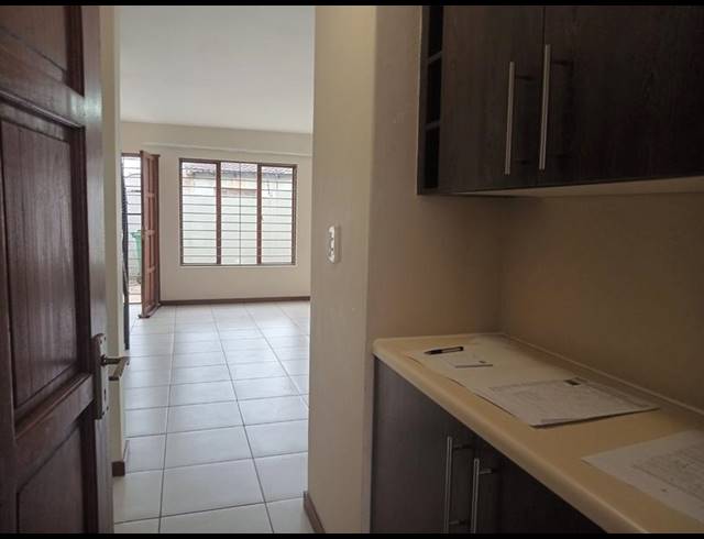 2 BEDROOM TOWNHOUSE FOR SALE IN GREENHILLS